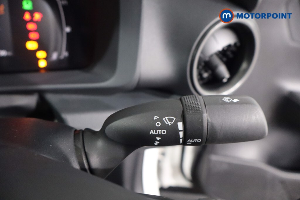Used Toyota C-HR 2024 for sale - 76028357: Photo 27