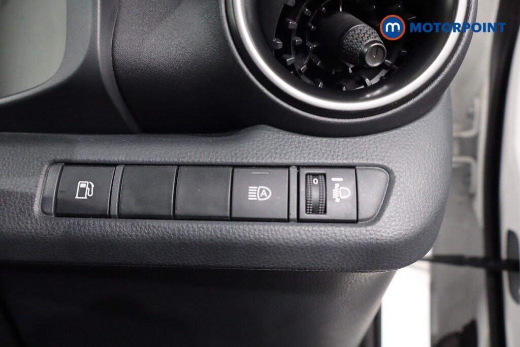 Used Toyota C-HR 2024 for sale - 76028357: Photo 30