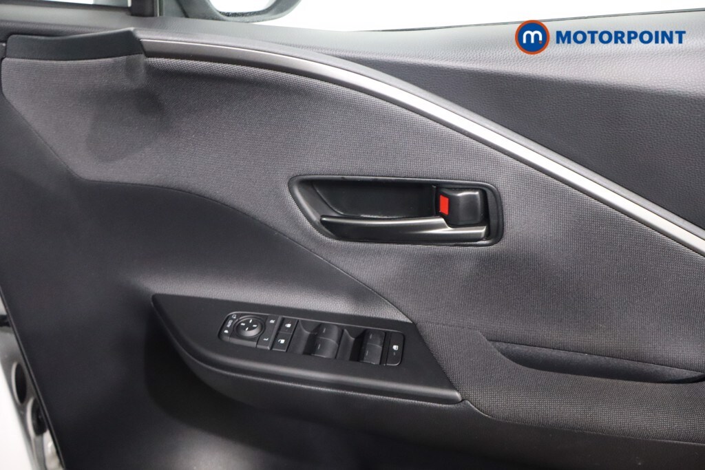 Used Toyota C-HR 2024 for sale - 76028357: Photo 32
