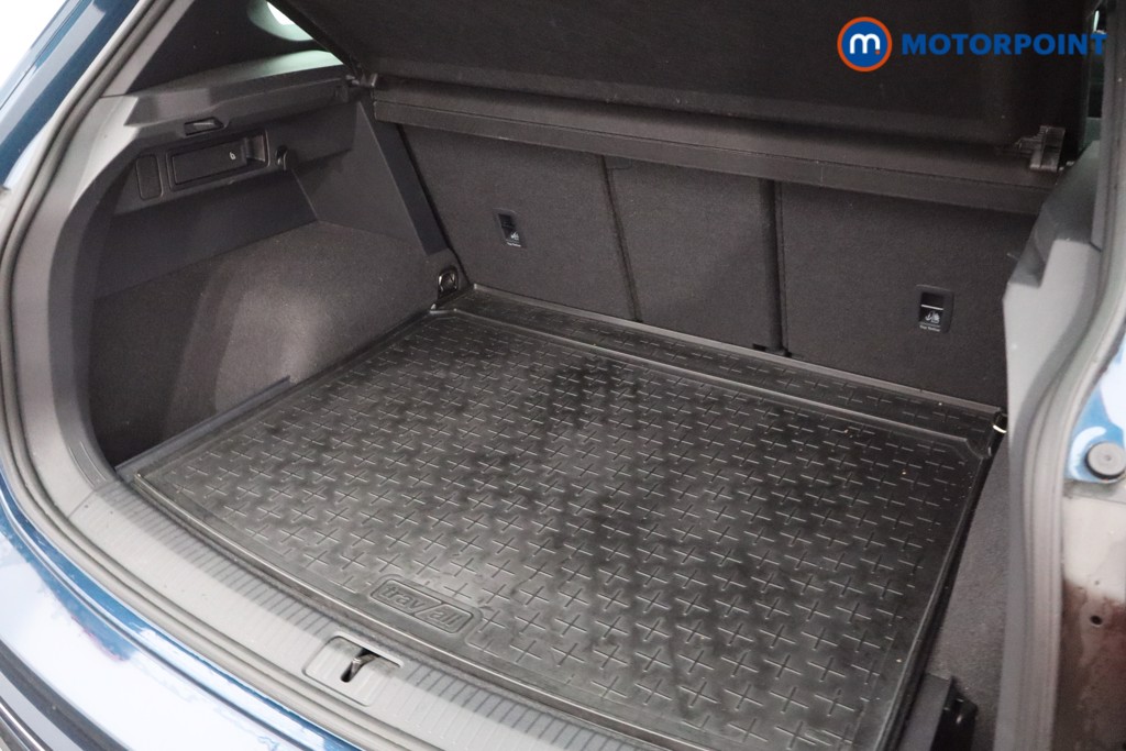 Used Volkswagen Tiguan 2022 for sale - 77171173: Photo 44