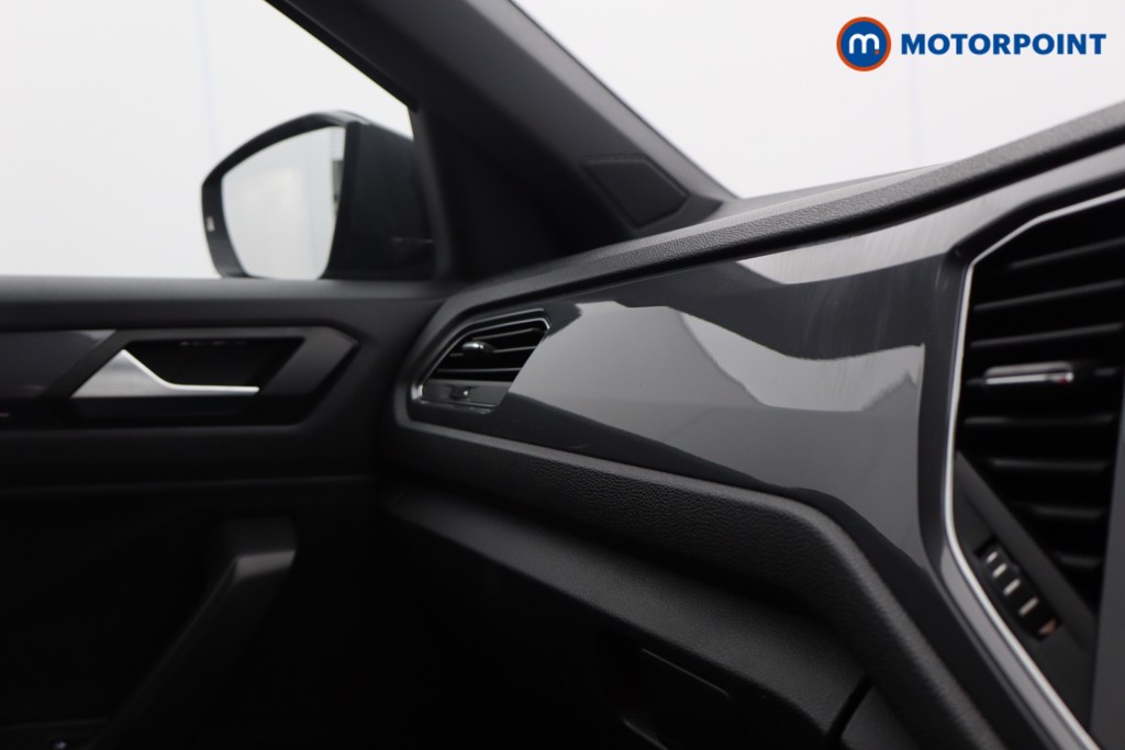 Used Volkswagen T-Roc 2021 for sale - 76534666: Photo 17