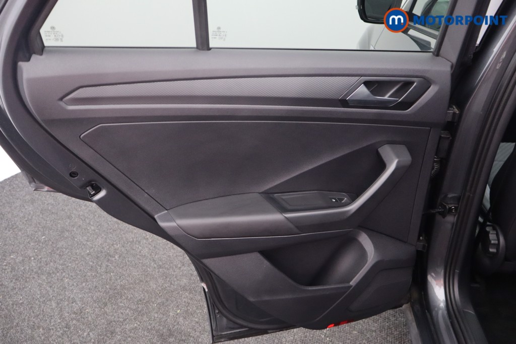 Used Volkswagen T-Roc 2021 for sale - 76534666: Photo 27