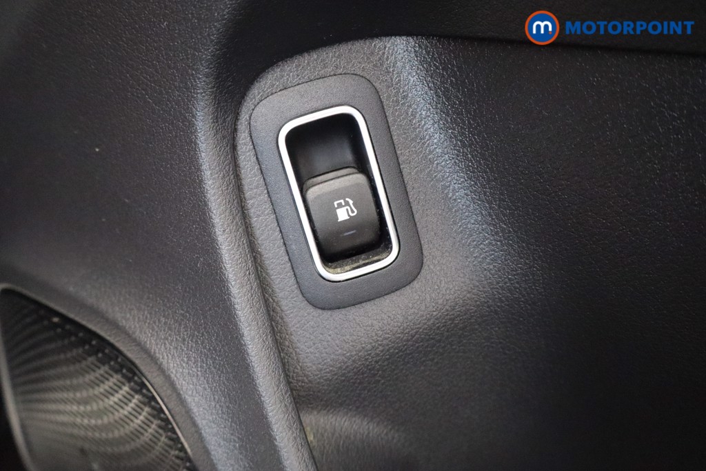 Used Mercedes-Benz CLA 2021 for sale - 77002227: Photo 31