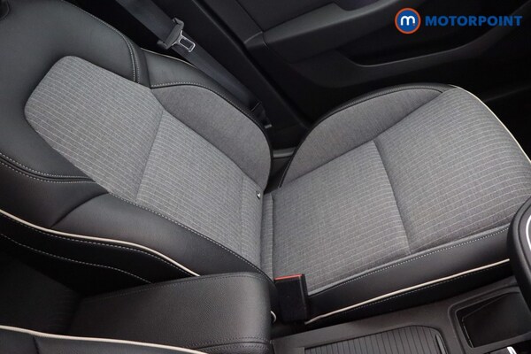 Used Renault Clio 2021 for sale - 76162215: Photo 25