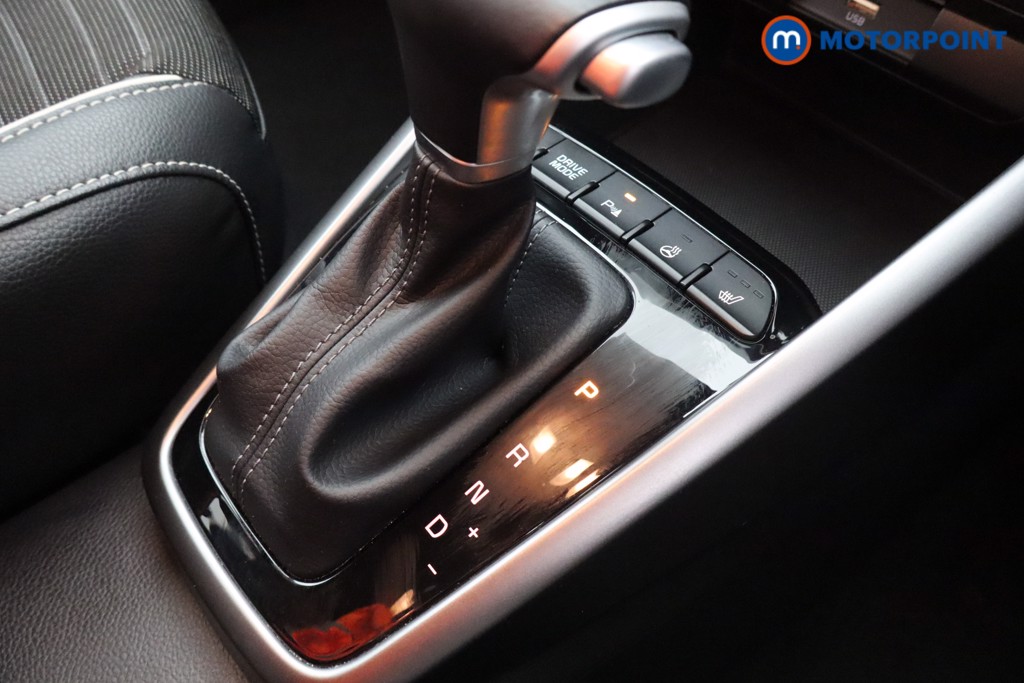 Used Kia Stonic 2023 for sale - 77138546: Photo 17