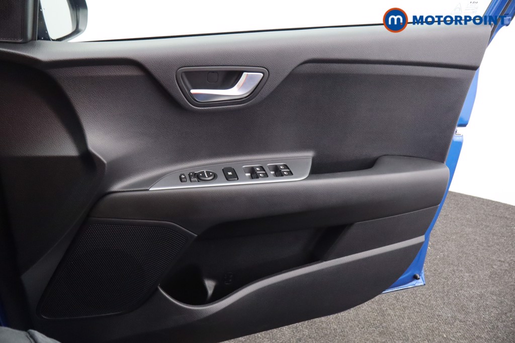 Used Kia Stonic 2023 for sale - 77138546: Photo 20