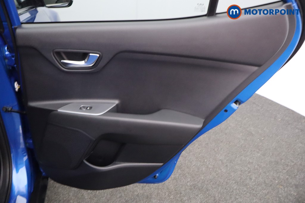 Used Kia Stonic 2023 for sale - 77138546: Photo 26