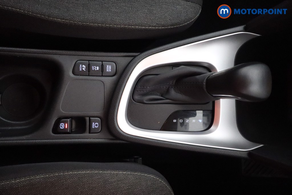 Used Toyota Yaris Cross 2023 for sale - 76641263: Photo 16