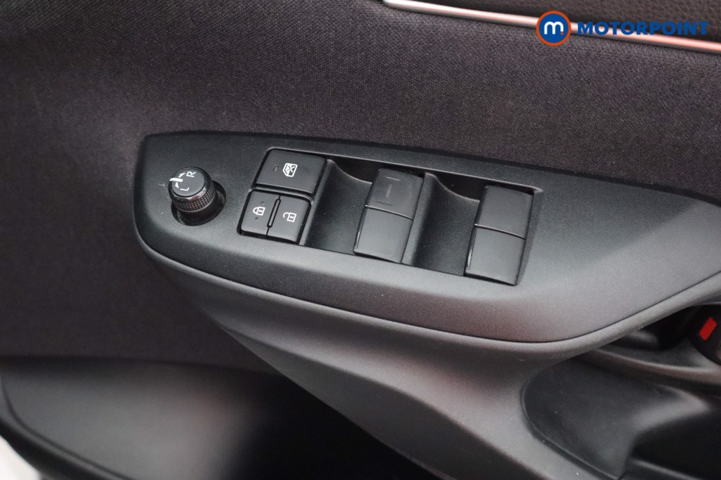 Used Toyota Yaris Cross 2023 for sale - 76641263: Photo 18