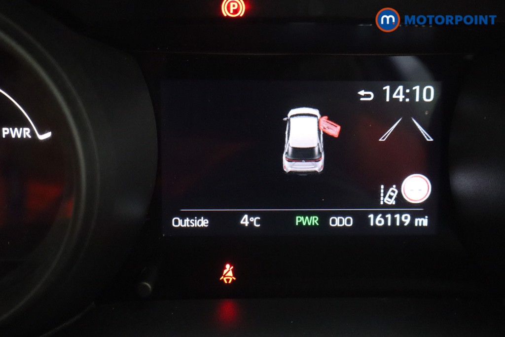 Used Toyota Yaris Cross 2023 for sale - 76641263: Photo 32