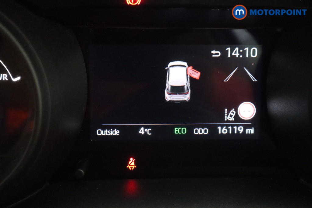 Used Toyota Yaris Cross 2023 for sale - 76641263: Photo 33