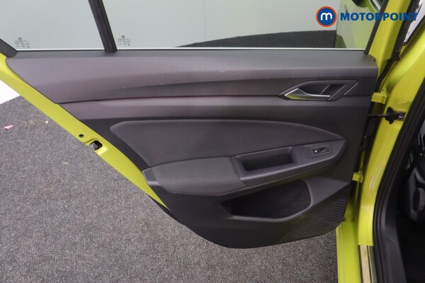 Used Volkswagen Golf 2021 for sale - 76172770: Photo 26