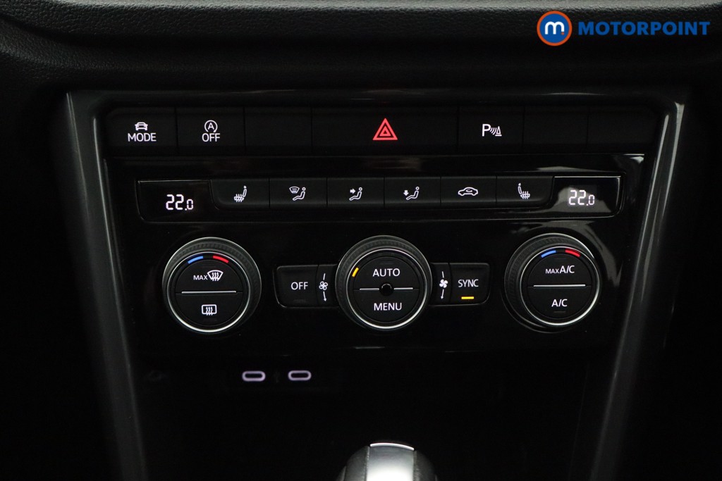 Used Volkswagen T-Roc 2021 for sale - 76723106: Photo 11