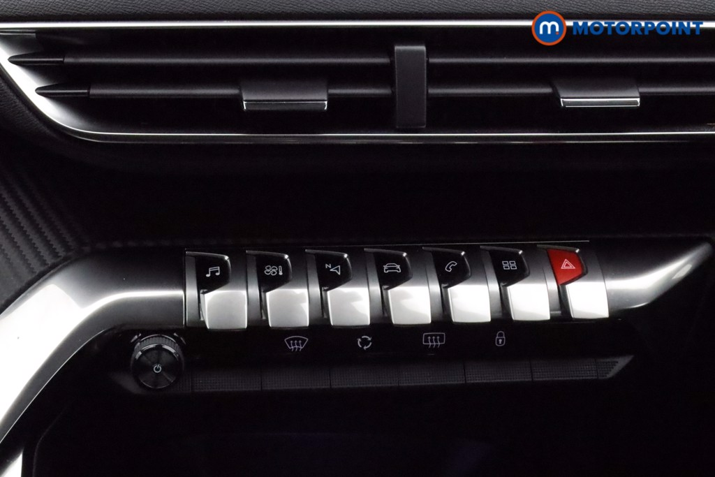 Used Peugeot 3008 2018 for sale - 77199081: Photo 15