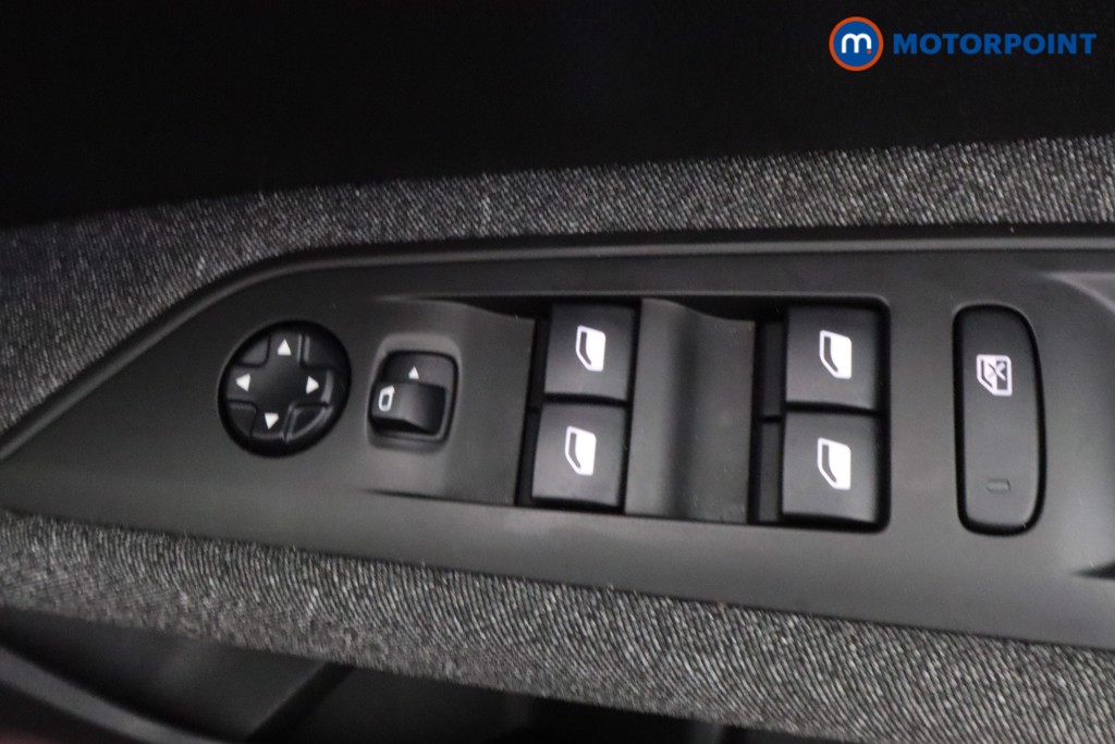 Used Peugeot 3008 2018 for sale - 77199081: Photo 22