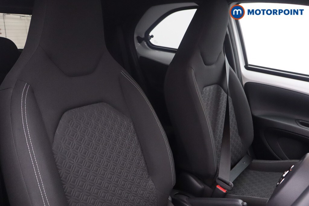 Used Toyota Aygo X 2023 for sale - 76036397: Photo 28