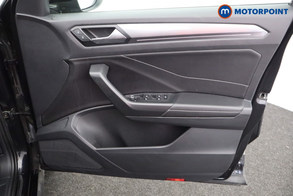 Used Volkswagen T-Roc 2023 for sale - 77152258: Photo 20