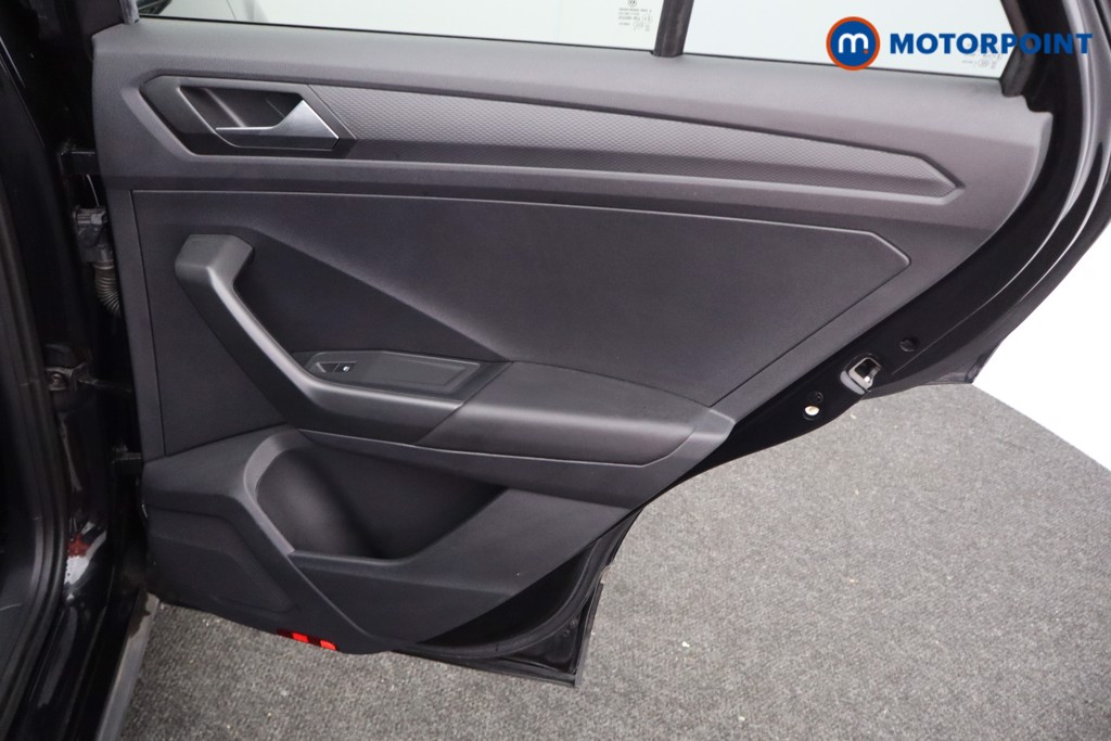 Used Volkswagen T-Roc 2023 for sale - 77152258: Photo 26