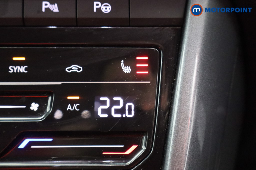 Used Volkswagen T-Roc 2023 for sale - 77152258: Photo 37