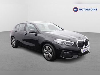 2022 - 118i [136] SE 5dr Step Auto [Live Cockpit Pro]