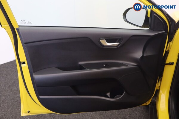 Used Kia Stonic 2023 for sale - 76056338: Photo 27