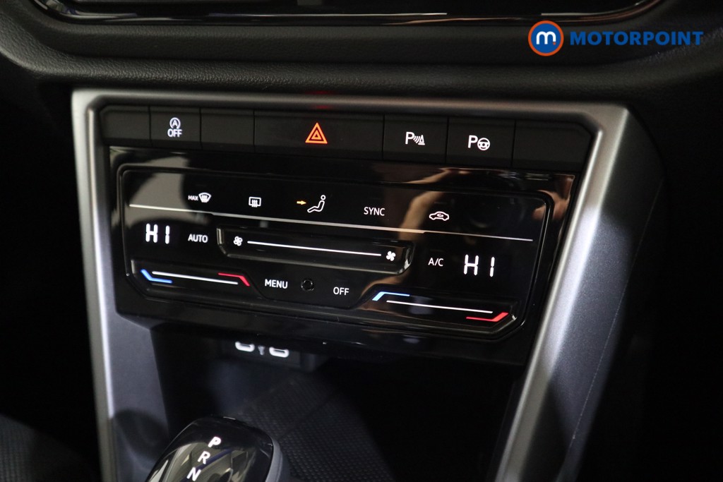 Used Volkswagen T-Roc 2023 for sale - 76819478: Photo 15