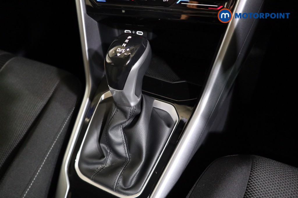 Used Volkswagen T-Roc 2023 for sale - 76819478: Photo 16