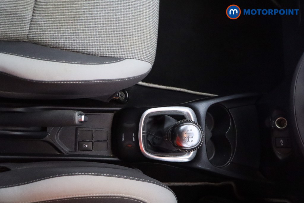 Used Toyota Yaris 2020 for sale - 77432025: Photo 16