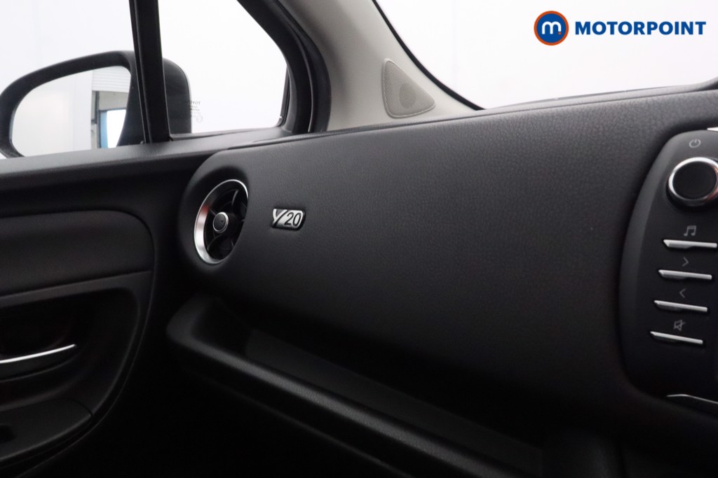 Used Toyota Yaris 2020 for sale - 77432025: Photo 17