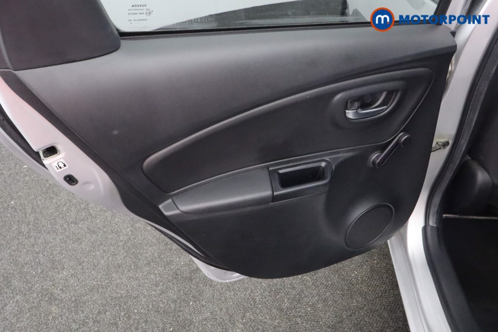 Used Toyota Yaris 2020 for sale - 77432025: Photo 27