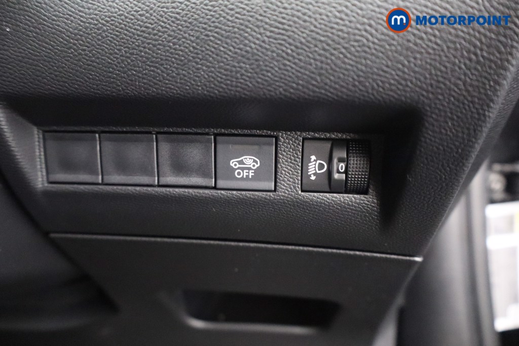 Used Peugeot 2008 2024 for sale - 76889975: Photo 18