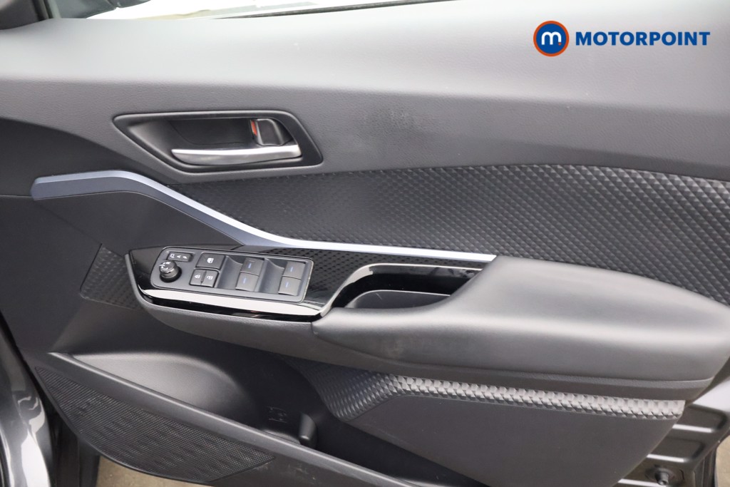 Used Toyota C-HR 2021 for sale - 77301424: Photo 21