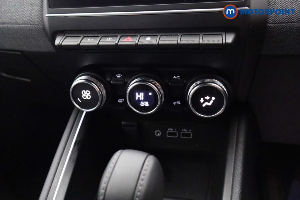 Used Renault Clio 2024 for sale - 78095462: Photo 15