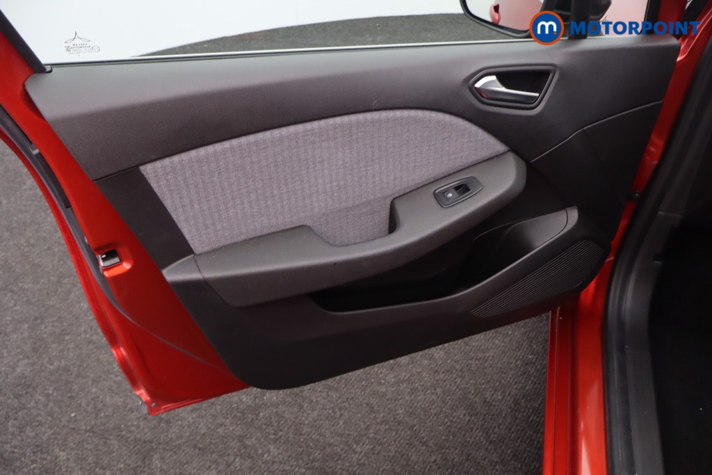 Used Renault Clio 2024 for sale - 78095462: Photo 29