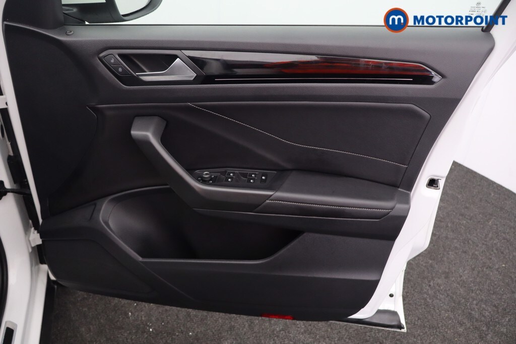 Used Volkswagen T-Roc 2023 for sale - 78078519: Photo 23