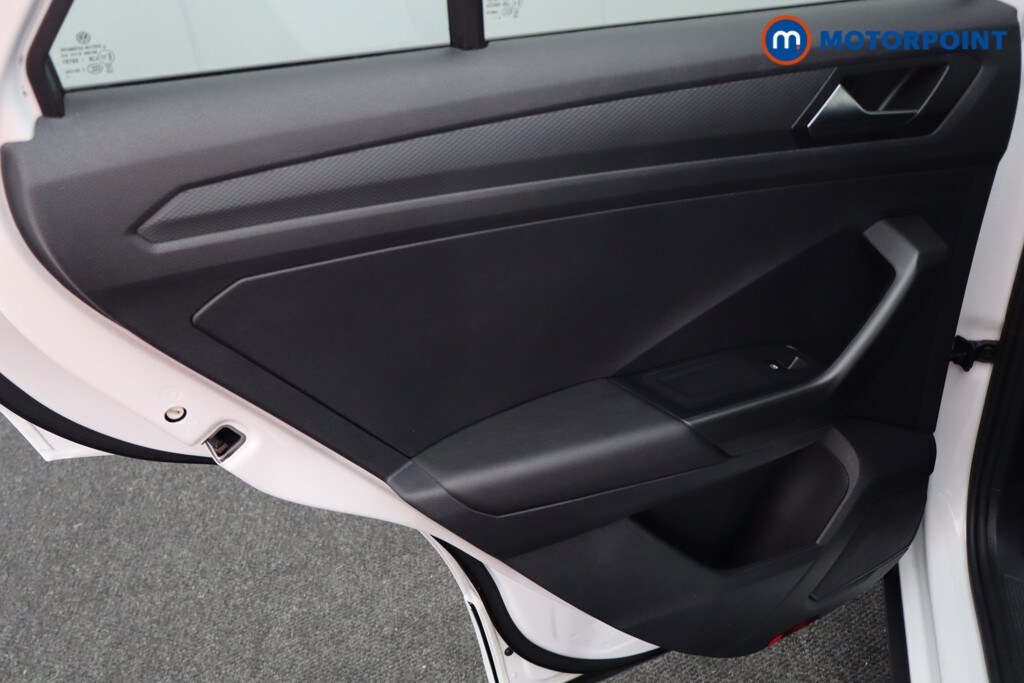 Used Volkswagen T-Roc 2023 for sale - 78078519: Photo 30