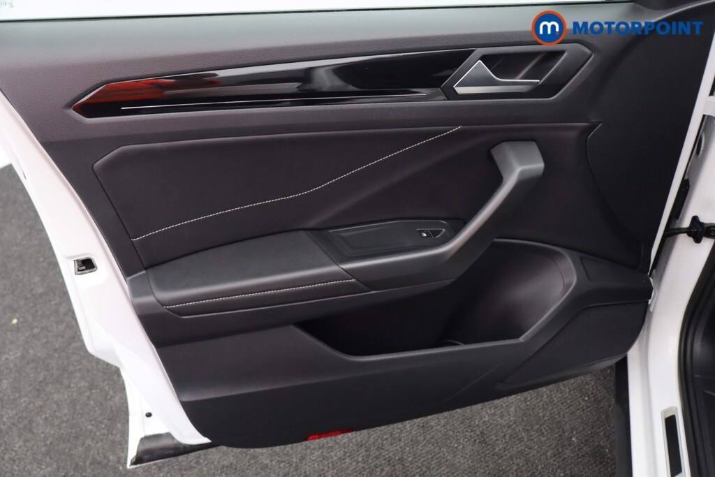 Used Volkswagen T-Roc 2023 for sale - 78078519: Photo 31