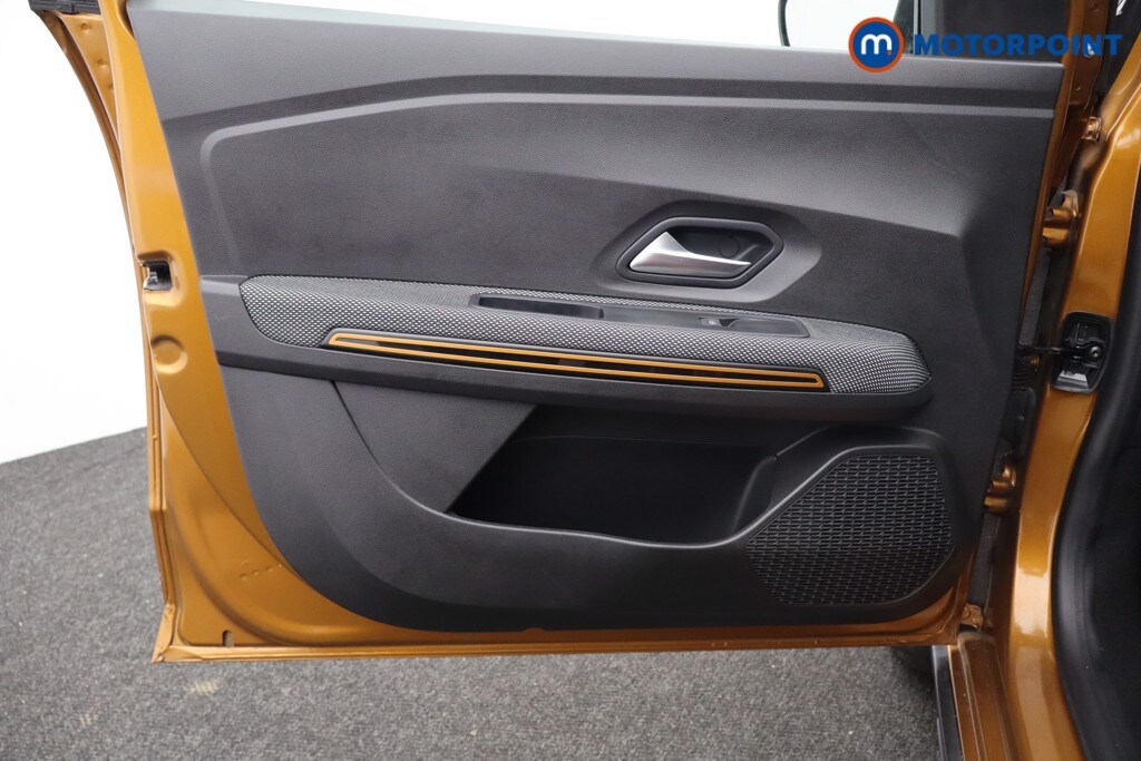 Used Dacia Sandero Stepway 2022 for sale - 77094320: Photo 26