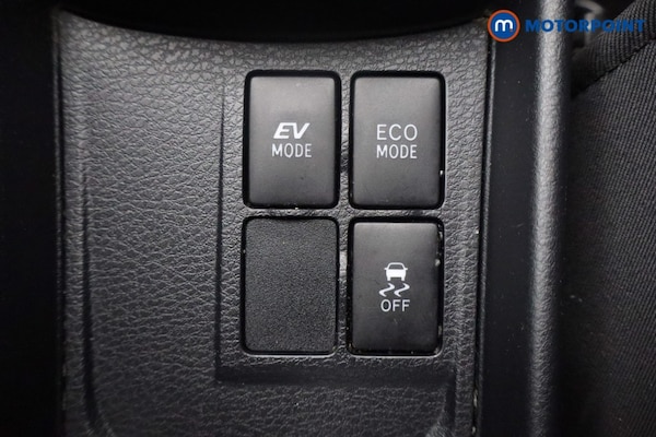 Used Toyota Yaris 2018 for sale - 75985438: Photo 25