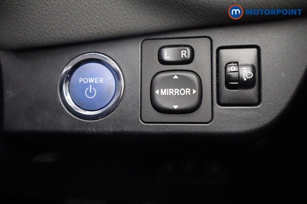 Used Toyota Yaris 2018 for sale - 75985438: Photo 26
