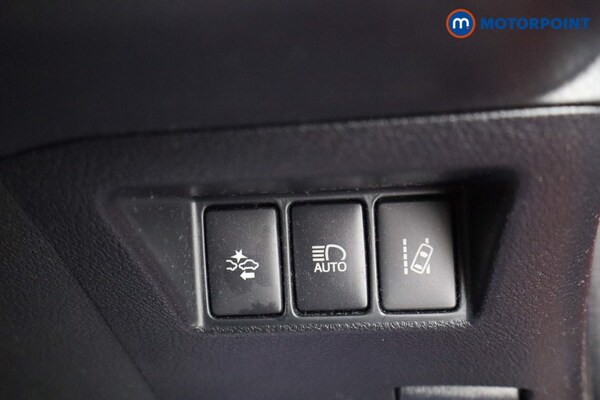 Used Toyota Yaris 2018 for sale - 75985438: Photo 27
