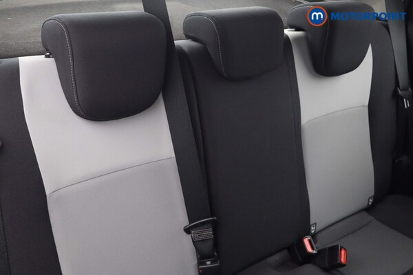 Used Toyota Yaris 2018 for sale - 75985438: Photo 35