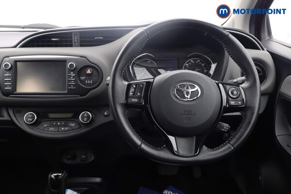 Used Toyota Yaris 2018 for sale - 75985438: Photo 9