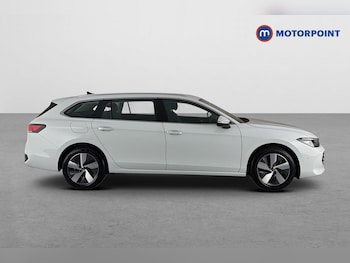Used Volkswagen Passat 2025 for sale - 79299803: Photo