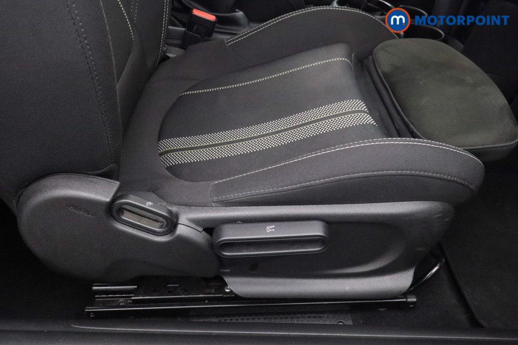 Used MINI Hatch 2019 for sale - 77688542: Photo 25