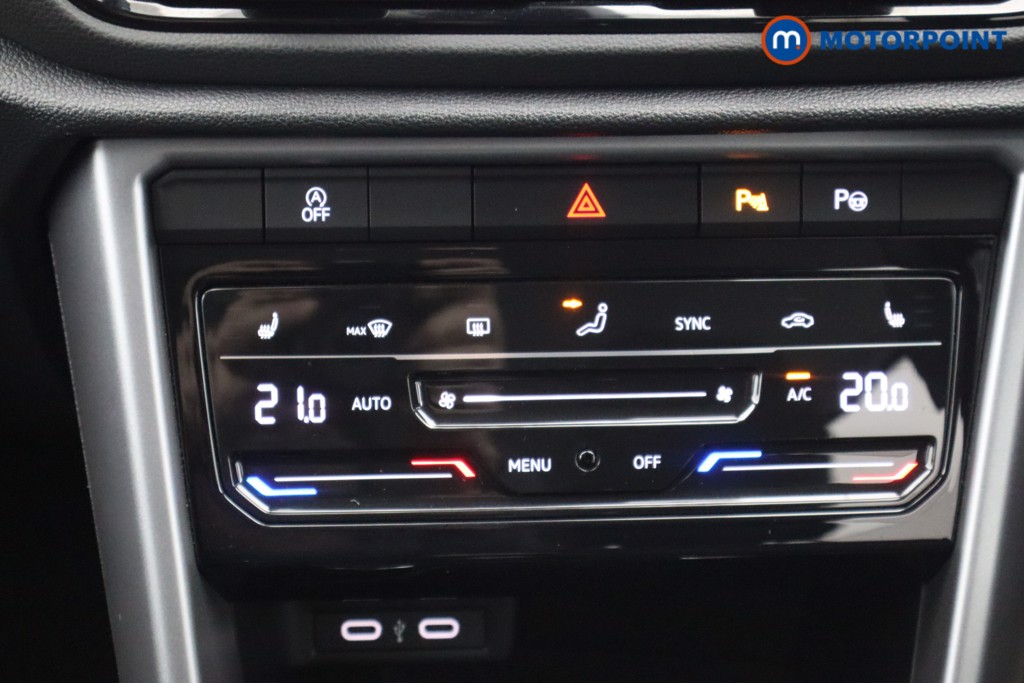 Used Volkswagen T-Roc 2024 for sale - 77171287: Photo 15