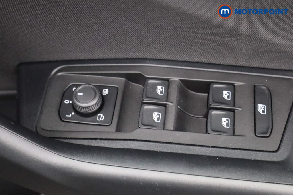 Used Volkswagen T-Roc 2024 for sale - 77171287: Photo 20