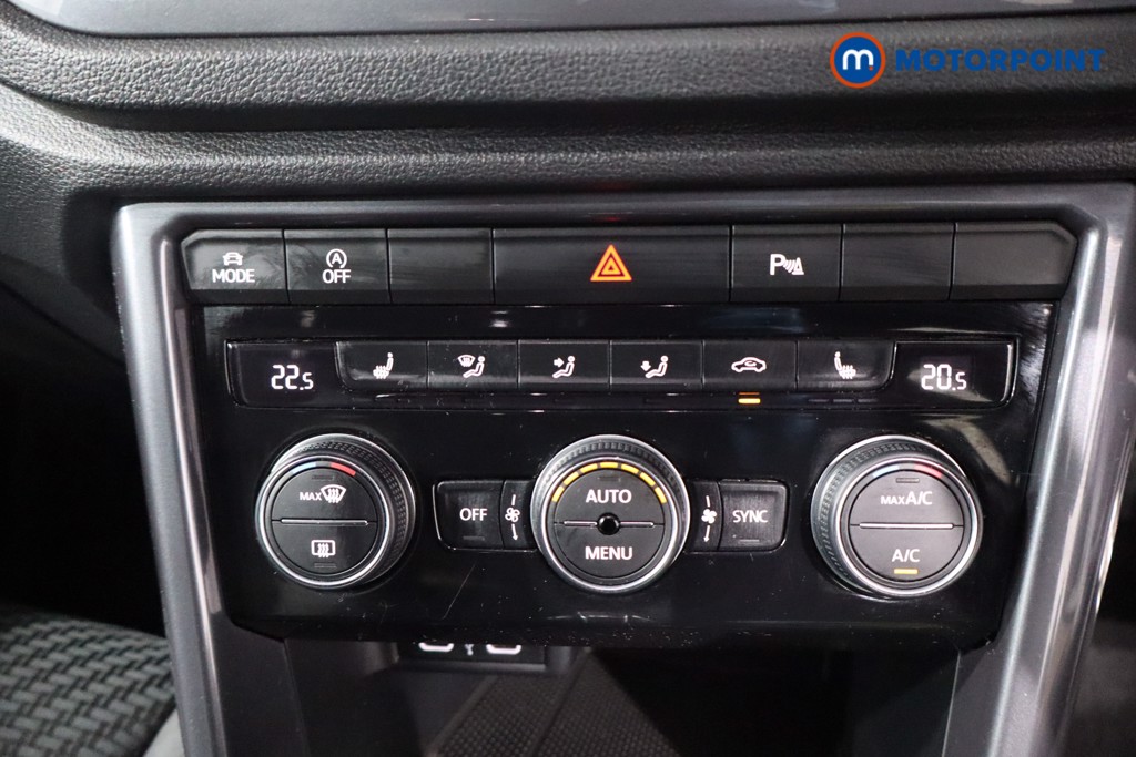 Used Volkswagen T-Roc 2021 for sale - 77897392: Photo 29