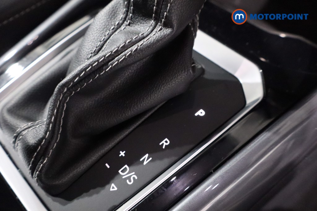 Used Volkswagen T-Roc 2021 for sale - 77897392: Photo 31