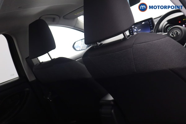 Used Toyota Yaris 2022 for sale - 76127825: Photo 18